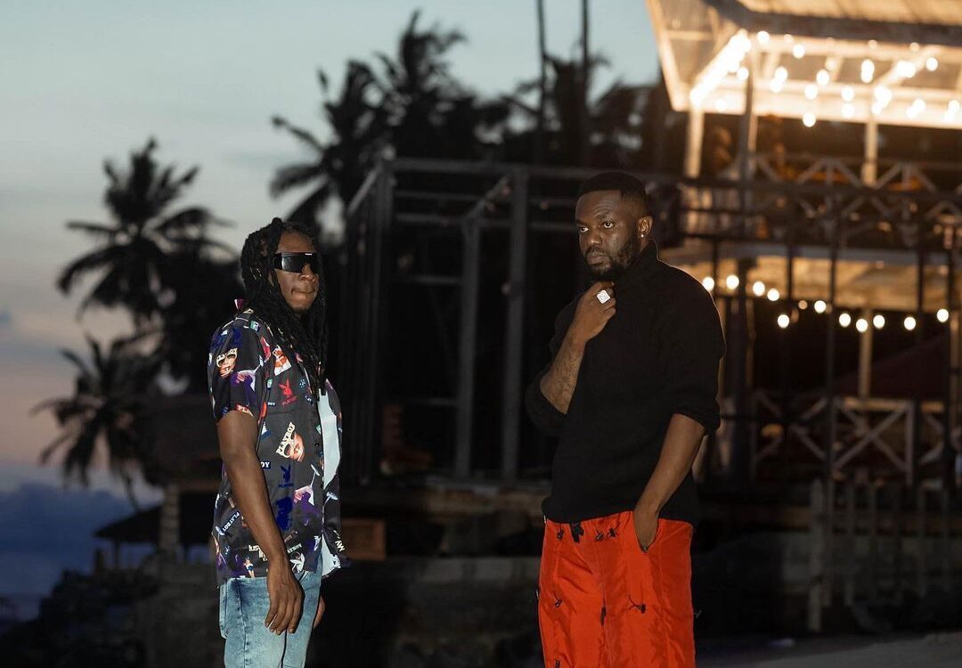 r2beesmusic CWaJd14MIII 1