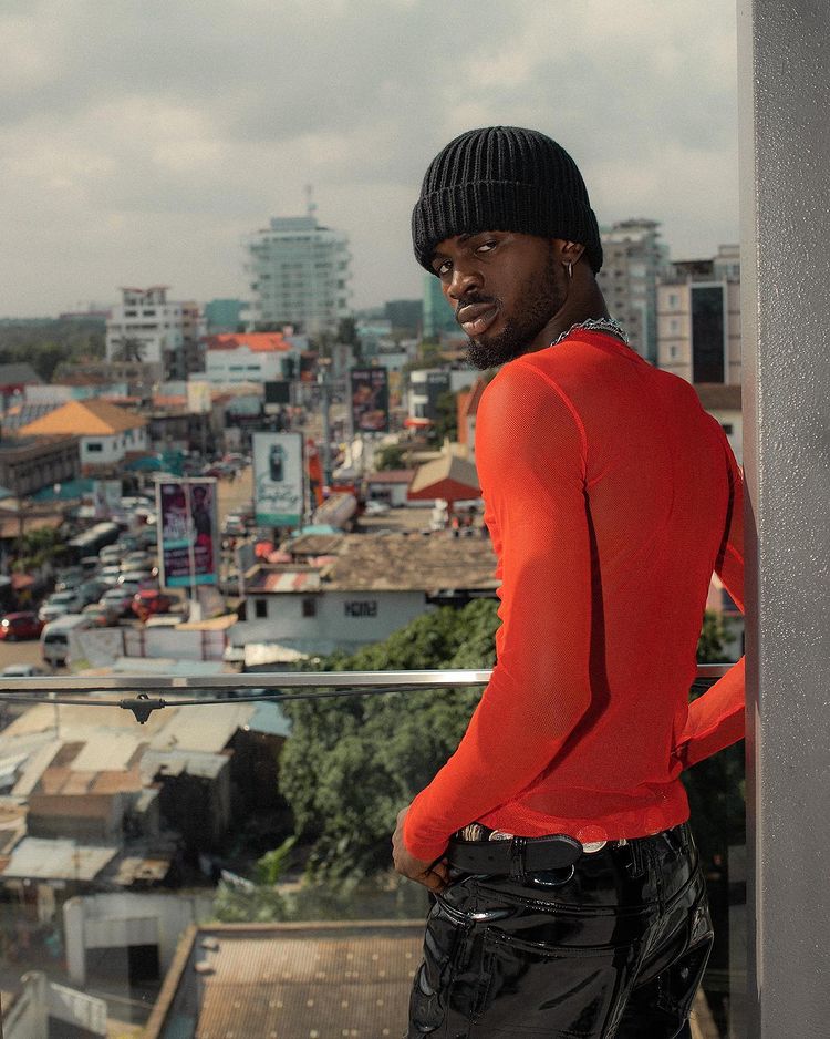 9335E730 CFC8 4D40 B9B3 90A95ED12BA6