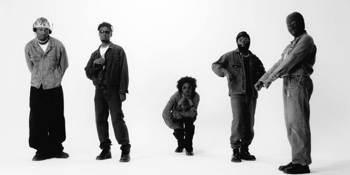 SJC MONOCHROME PRESS8158