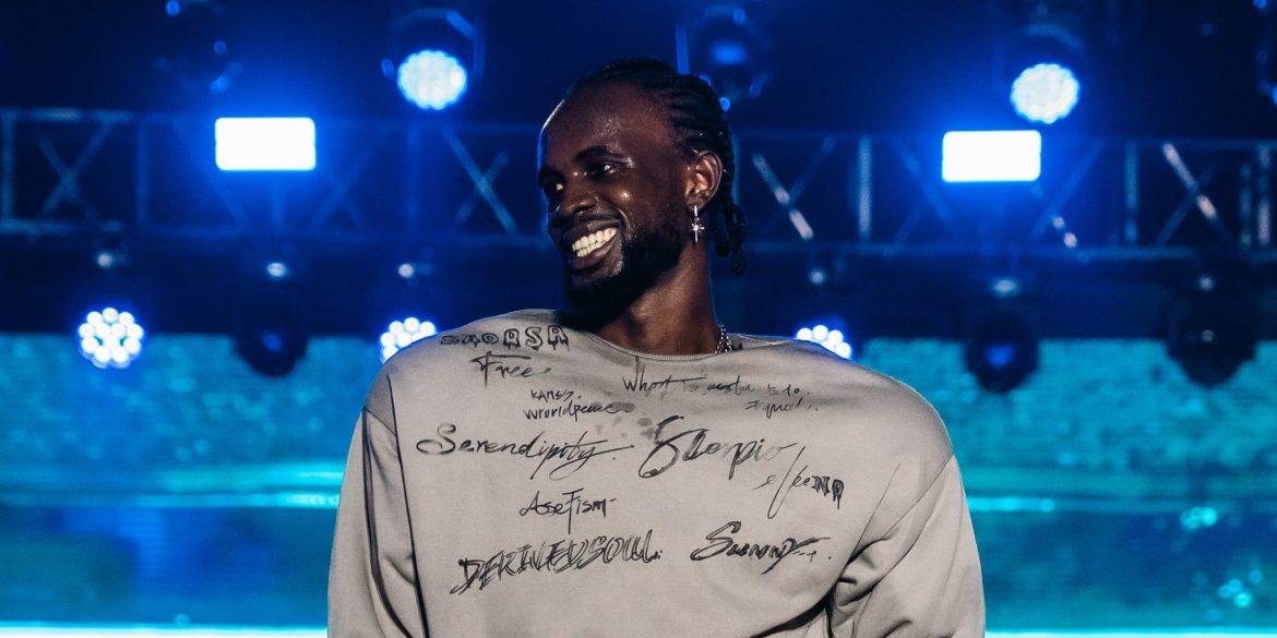 BS LORD IM AMAZED 002 scaled e1738160226726