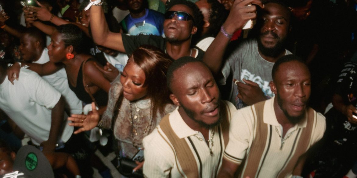 ZAAMA DISCO BACKSTAGE ©KYEI BAIDOO 92